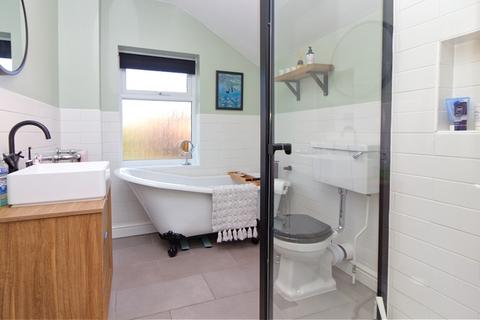 undefined, NEW BRADWELL - Outstanding 2 bed furnished home with modern finish!