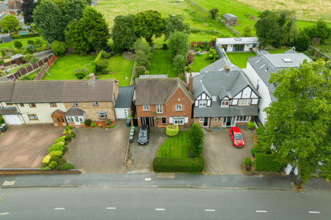 3 bedroom detached house for sale, Hollyhedge Road, West Bromwich, B71