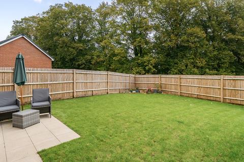 4 bedroom detached house for sale, Andrews Way, Alton, Hampshire, GU34