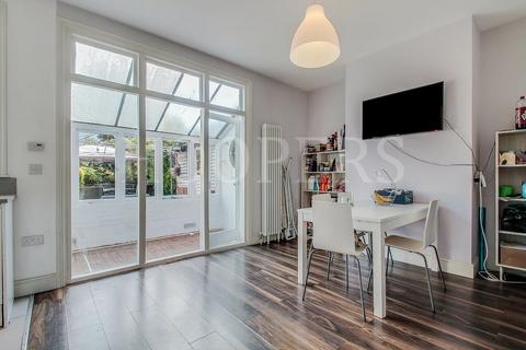 4 bedroom terraced house for sale, Hamilton Road, London, NW10