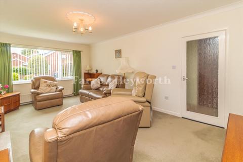 2 bedroom flat for sale, Holmes Court, Preston PR3