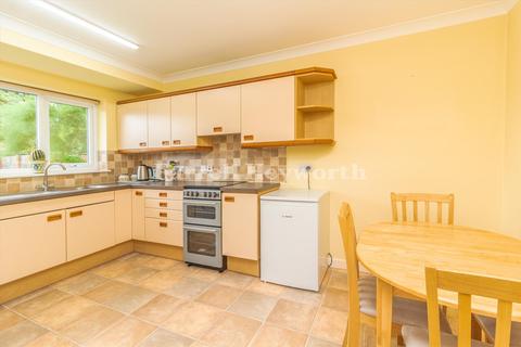 2 bedroom flat for sale, Holmes Court, Preston PR3