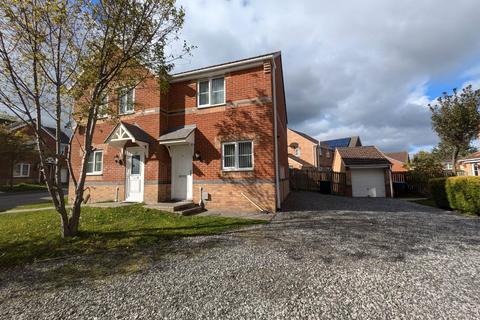 2 bedroom terraced house to rent, Balmoral Drive, Catchgate, Stanley, County Durham, DH9