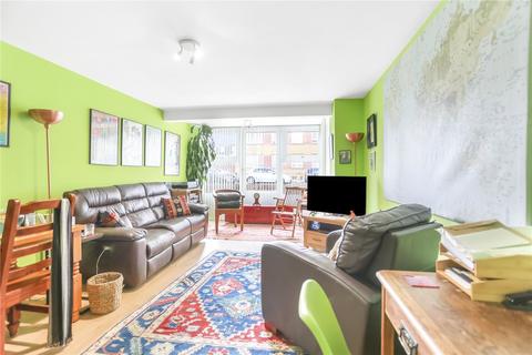 2 bedroom flat for sale, Kingsway, Hove, BN3