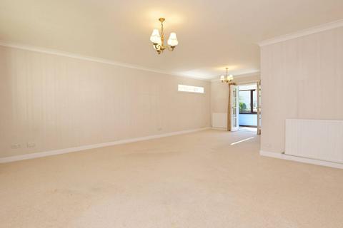 4 bedroom bungalow for sale, 18 Braehead Drive, Barnton, Edinburgh, EH4 6QL