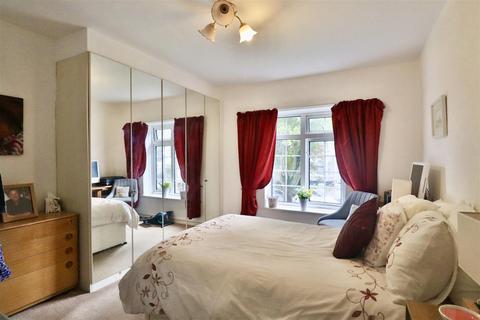 1 bedroom flat for sale, St. Botolphs Road, Worthing BN11