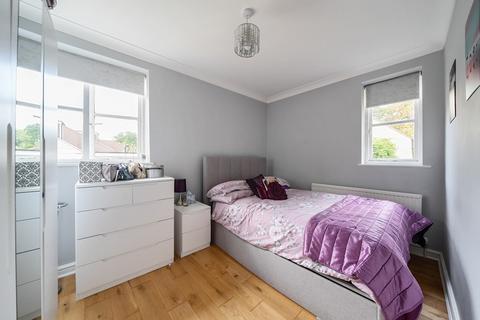 1 bedroom apartment for sale, Denham Place, Park Avenue, Watford