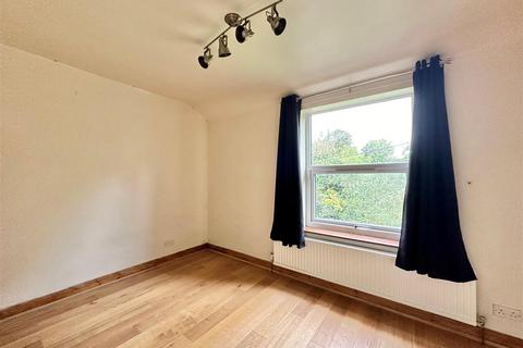 2 bedroom end of terrace house for sale, Hollinwood Road, Disley, Stockport