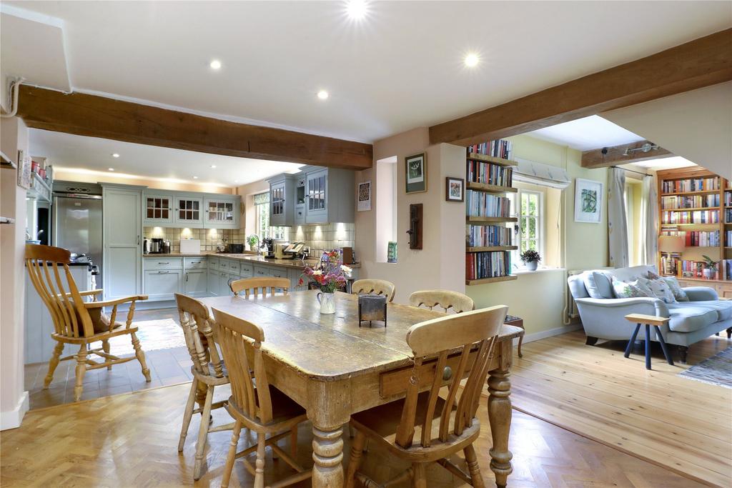Kitchen/Breakfast Rm