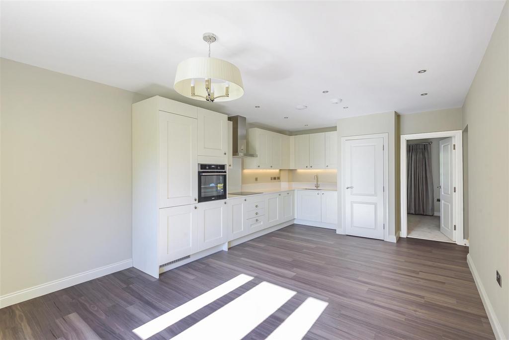 Open Plan Living Room/Kitchen