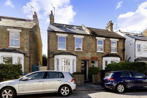 3 bedroom flat for sale, Chestnut Road, Raynes Park SW20