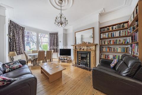 29 Rosebery Road, London, N10 2LE