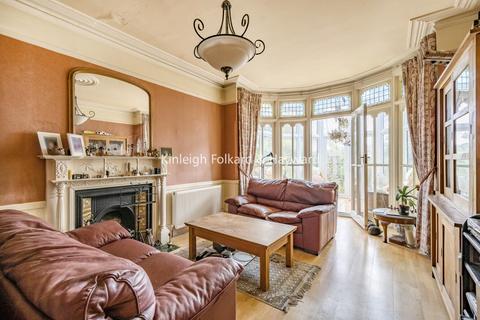 29 Rosebery Road, London, N10 2LE