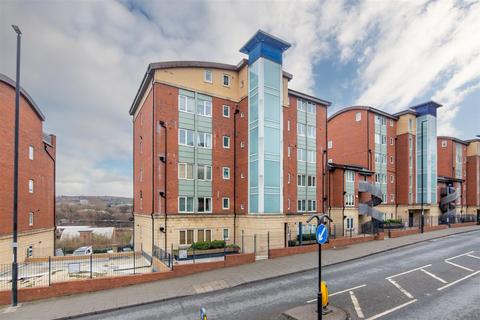 2 bedroom apartment to rent, High Quay, City Road, Quayside, NE1