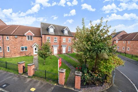 3 bedroom terraced house for sale, The Hayfields, Spalding, Lincolnshire, PE11