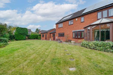 4 bedroom detached house for sale, Hither Green Lane, Bordesley, Redditch B98 9BN