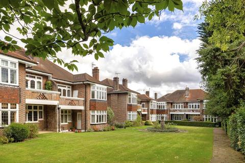 3 bedroom flat for sale, Flat , Ullswater, Putney Hill, London