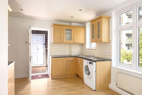 3 bedroom flat for sale, Flat , Ullswater, Putney Hill, London