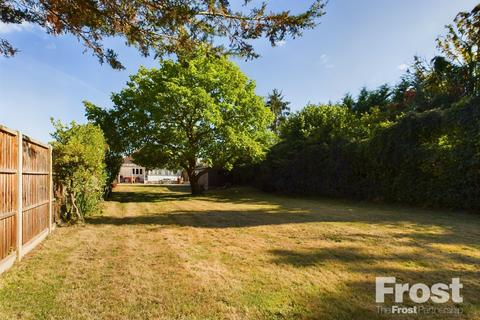undefined, Coppermill Road, Wraysbury, Berkshire, TW19