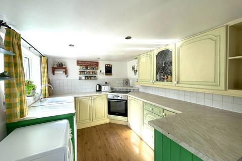 4 bedroom semi-detached house for sale, The Green,  Banbury Road, Lower Boddington, NN11 6YE