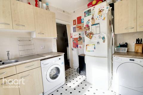 2 bedroom end of terrace house for sale, Babington Road, Dagenham