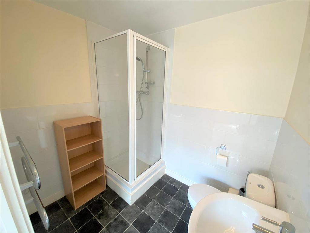 En Suite Bathroom