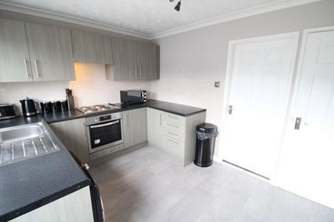 2 bedroom terraced house to rent, New Town, Brierley Hill