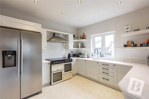 3 bedroom detached house for sale, Horseman Side, Brentwood, Essex, CM14