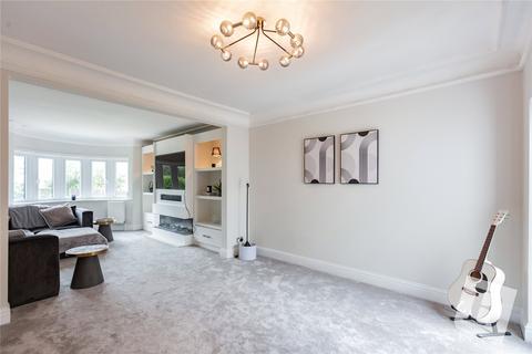 3 bedroom detached house for sale, Horseman Side, Brentwood, Essex, CM14