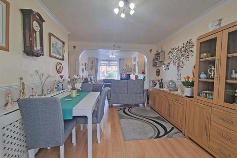 60 Arundel Road, Birmingham, B14 5UD
