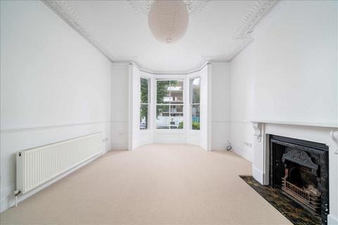 2 bedroom flat for sale, Cavendish Road, London, NW6