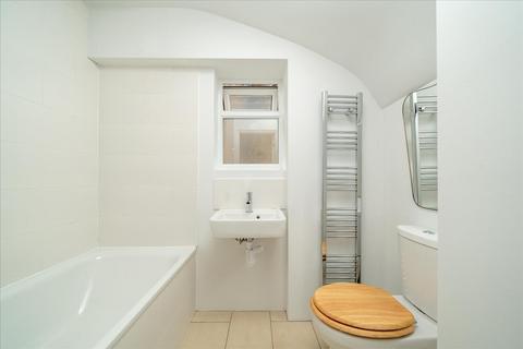 2 bedroom flat for sale, Cavendish Road, London, NW6