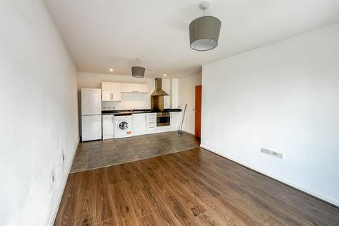 undefined, Droylsden M43