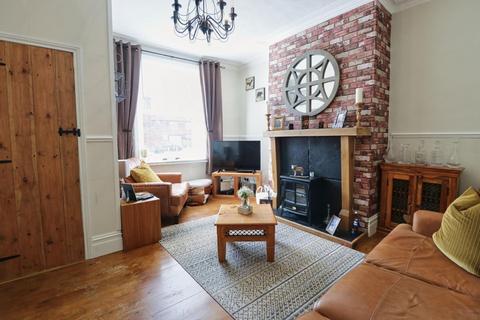 2 bedroom end of terrace house for sale, Nora Road, Bramley, Leeds, West Yorkshire, LS13