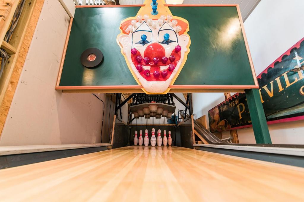 Bowling Lane