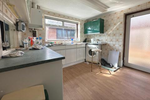 4 Reading Close, Walmer, Deal, CT14 7RD