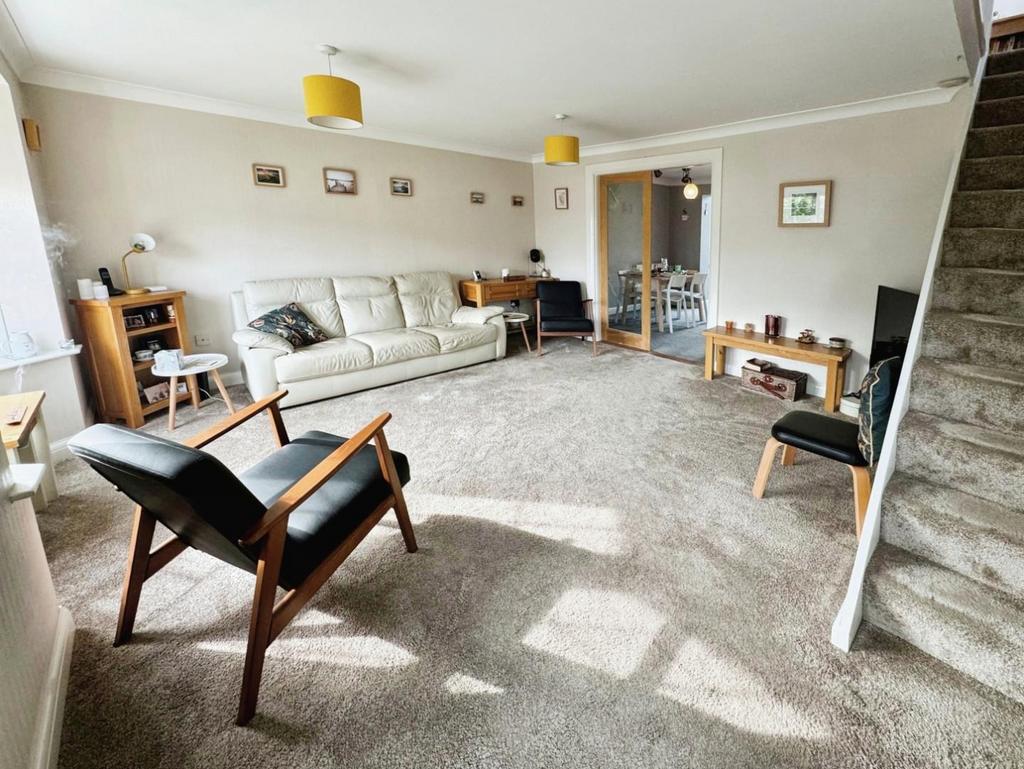 512e7e95-Living 20 Room 20a.jpg