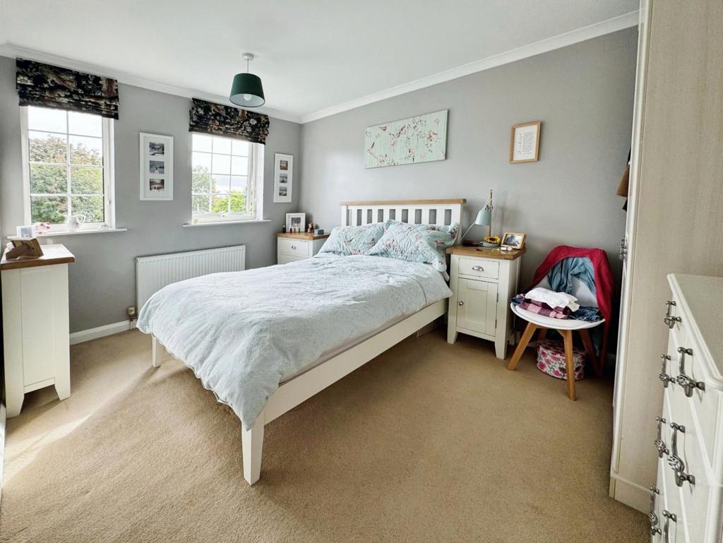 B10468f2-Bedroom 20 One.jpg