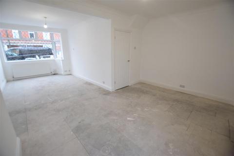 38 Morton Road, Grimsby, DN34 4AS