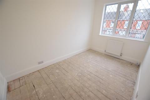 38 Morton Road, Grimsby, DN34 4AS