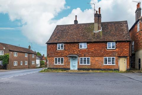 4 bedroom detached house for sale, 1 Outwood Lane, Bletchingley RH1