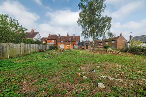 4 bedroom detached house for sale, 1 Outwood Lane, Bletchingley RH1