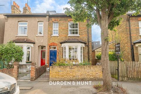 2 bedroom semi-detached house for sale, Halstead Road, Wanstead E11