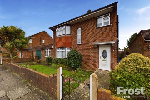 Garden Close, Ashford, Surrey, TW15