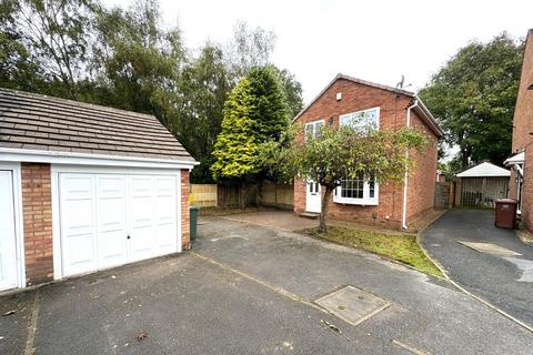 3 bedroom detached house to rent, Oakdene Way, Leeds