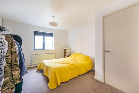 2 bedroom flat for sale, Stephenson Road, St James Street, Walthamstow, London, E17