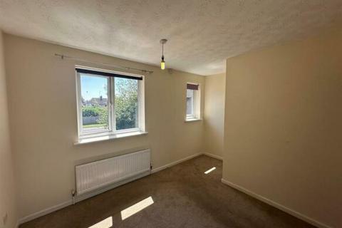 2 bedroom terraced house to rent, Stagshaw Drive, Peterborough PE2