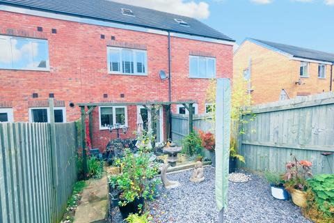 3 bedroom terraced house for sale, Heol Waungron, Carway, Kidwelly, Carmarthenshire.