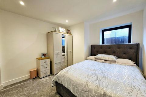 2 bedroom flat for sale, Scalby View Apartments, Hackness Road, Scarborough, YO12 5SD