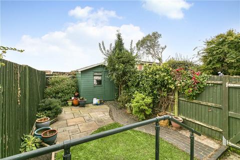 9 Argent Close, Egham, TW20 8XB